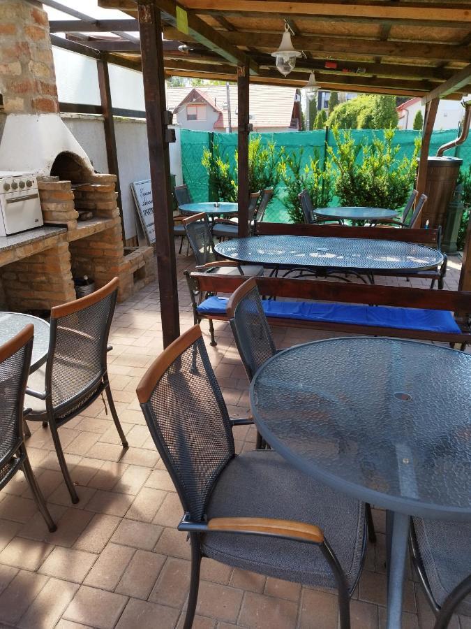 שיופוק Toscana Lakeside Apartments I - II Family Friend מראה חיצוני תמונה