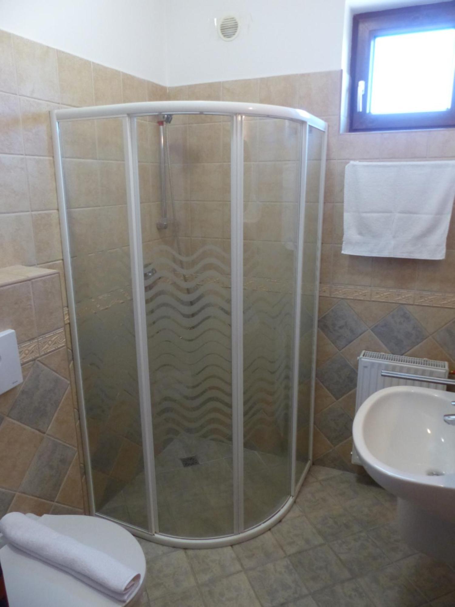 שיופוק Toscana Lakeside Apartments I - II Family Friend חדר תמונה