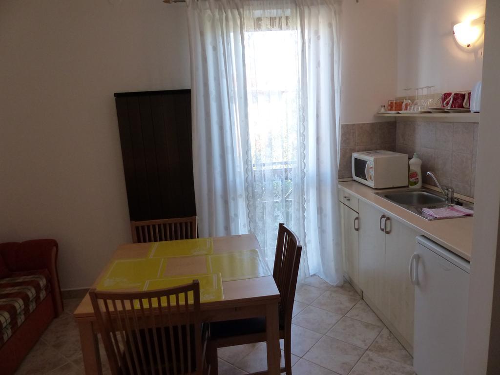 שיופוק Toscana Lakeside Apartments I - II Family Friend מראה חיצוני תמונה