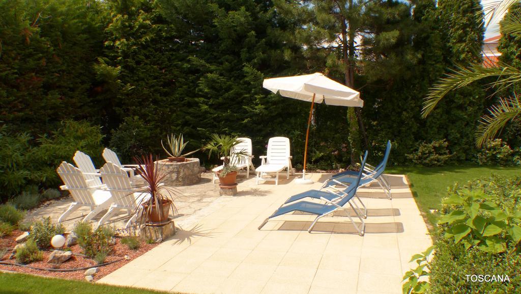 שיופוק Toscana Lakeside Apartments I - II Family Friend מראה חיצוני תמונה