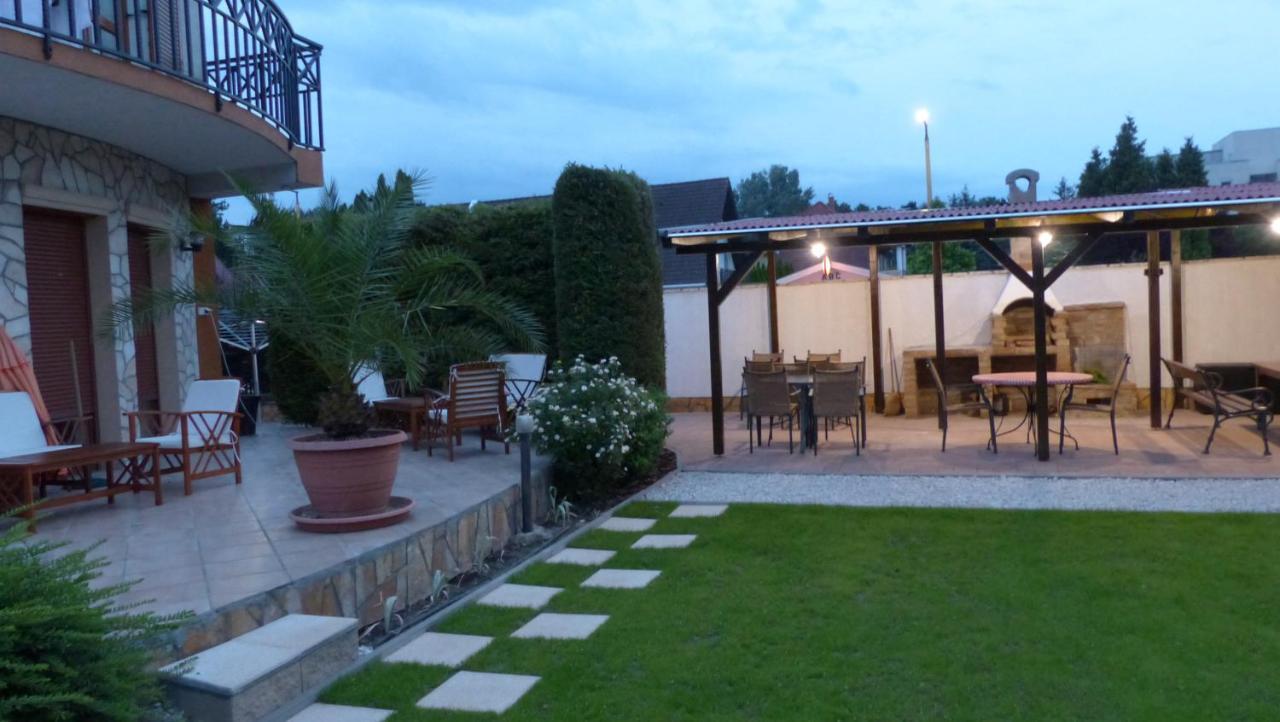 שיופוק Toscana Lakeside Apartments I - II Family Friend מראה חיצוני תמונה